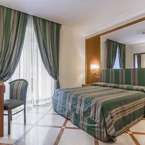 *** Otel Raeli Regio İtalya