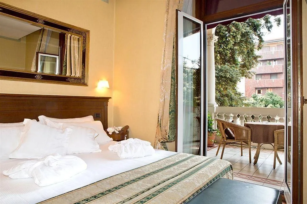 Hotel Indigo Verona - Grand Hotel Des Arts, An Ihg Hotel (Adults Only) 4*,